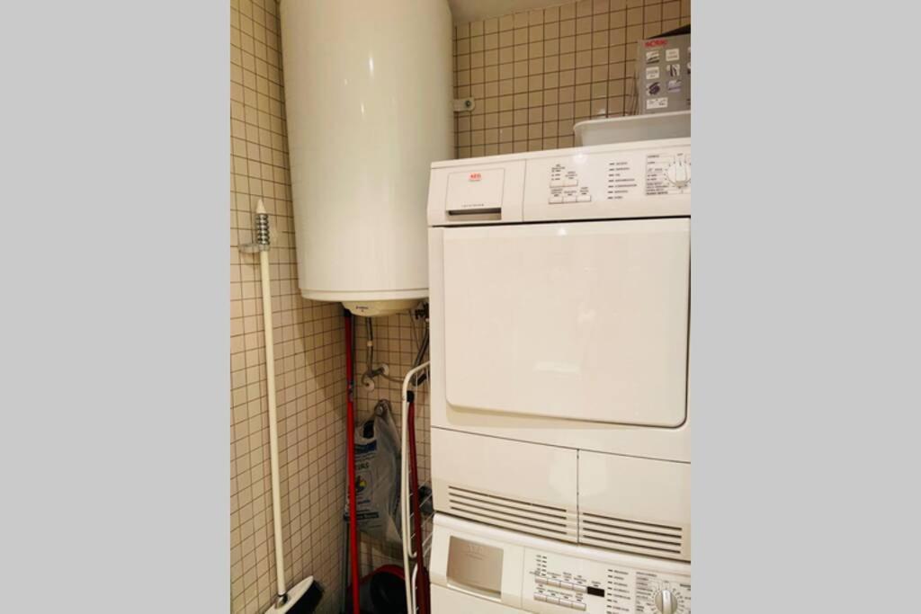 Mikka Devesa Apartment Incles Bagian luar foto